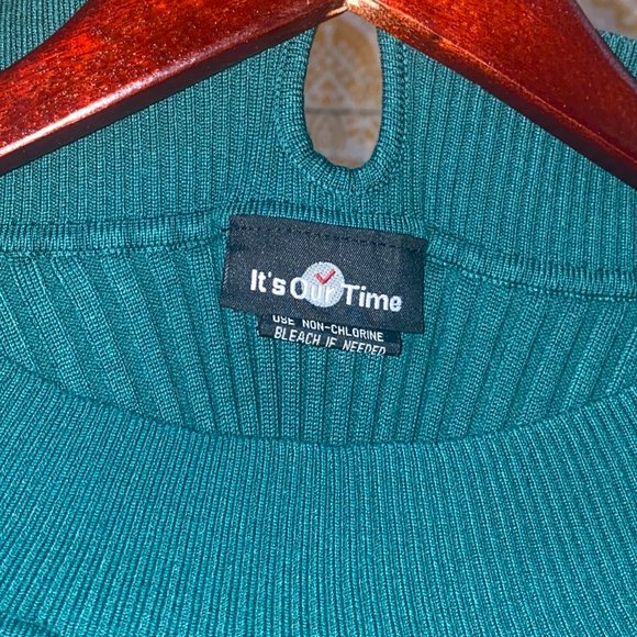 It's Our Time Green Jewel-Tone Off-Shoulder Sweater Shirt - Medium - Long Length - Picture 3 of 3